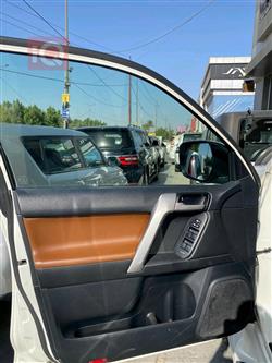 تۆیۆتا لاندكروزر پرادۆ